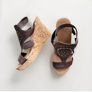 Yellow box Nyellie Platform Strappy sandals heels high 7.5